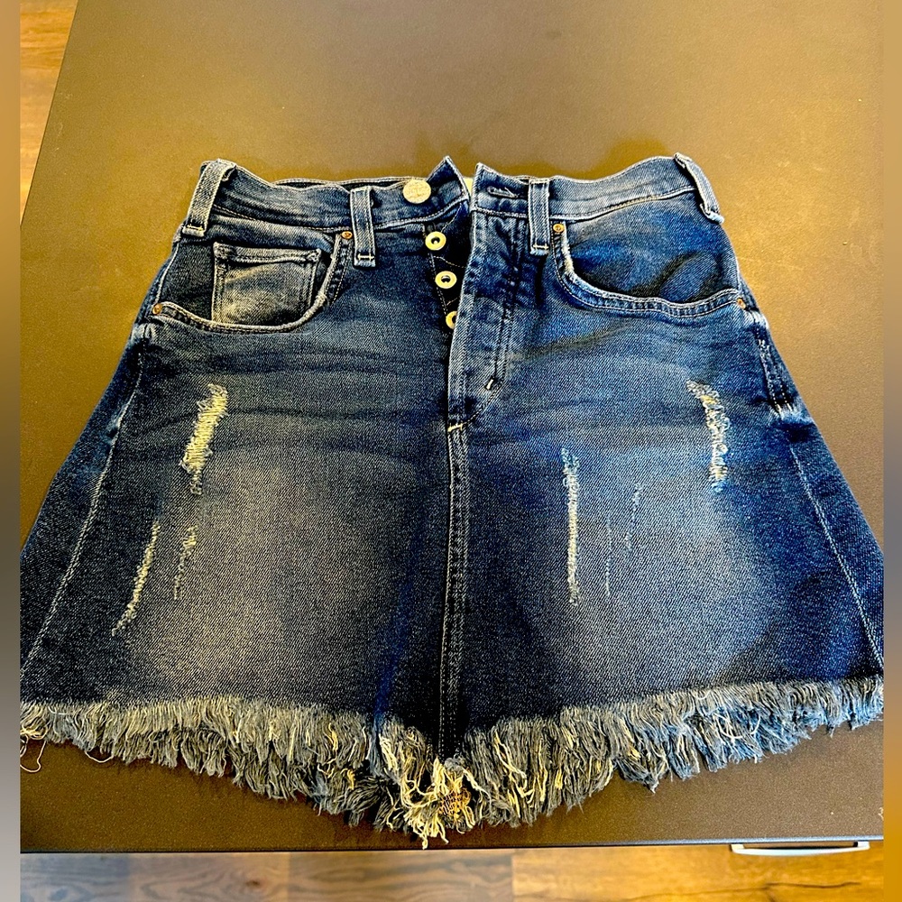 McGuire Jean mini skirt never worn size 25